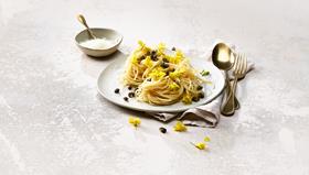 Spaghetti mit Rapsblüten und frittierten Kapern | Chirat Rezept